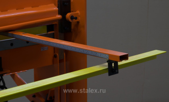 Гильотина механическая ножная Stalex Q01-1.6x1320B